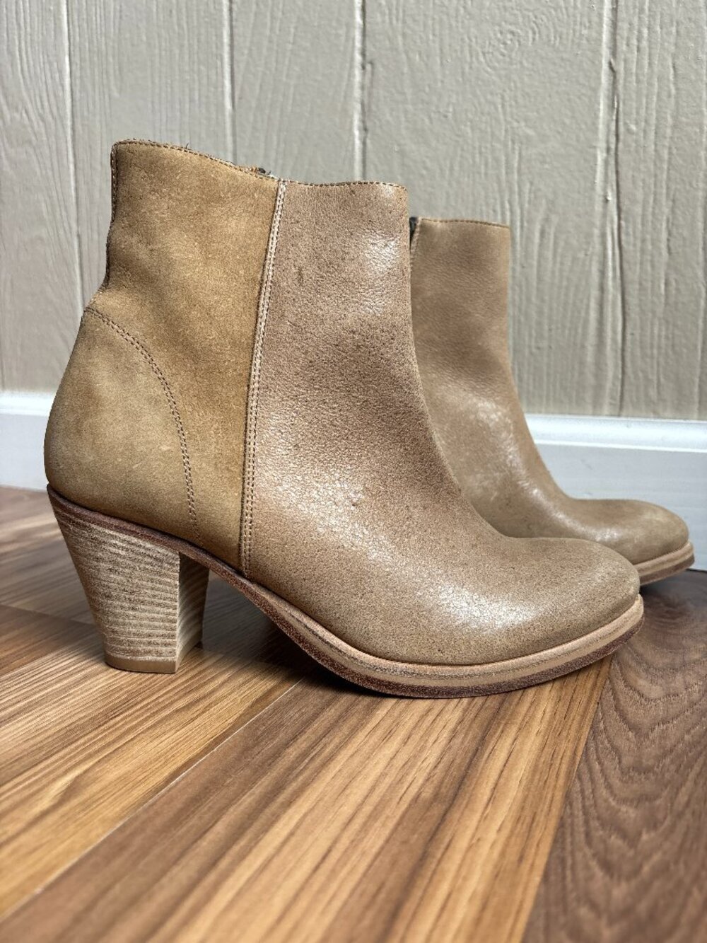 Peter Nappi Suede Leather Heeled Neutral Tan Booties Made in Italy